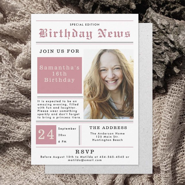 Zeitung Birthday News Pink Black Sweet 16 Foto Einladung (newspaper gazette birthday news sweet 16 invitation girls pink black magazine cover elegant chic)