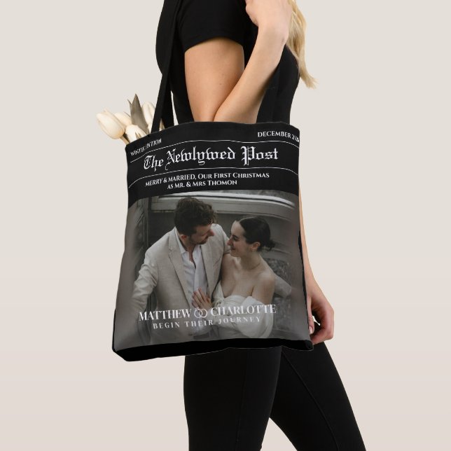 Zeitung Fröhlich und Verheiratet Foto (Von Nahem)