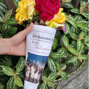 Zeitung Galentine Post Blume Bouquet Pink Lips Geschenkpapier Set