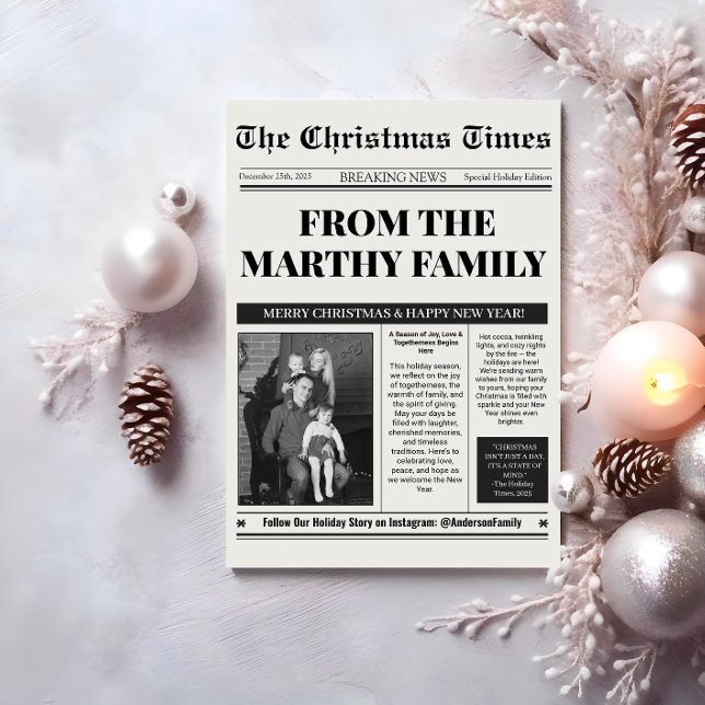 Zeitungsjahr im Schwarz-Weiß-Foto Feiertagskarte (Newspaper Year in Review Black and White Photo Holiday Card)