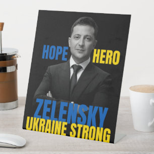 Zelensky Hope Hero Ukraine Strong Sockelschild