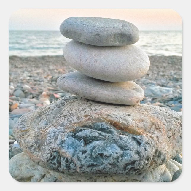 Zen Beach Stones Quadratischer Aufkleber (Vorderseite)