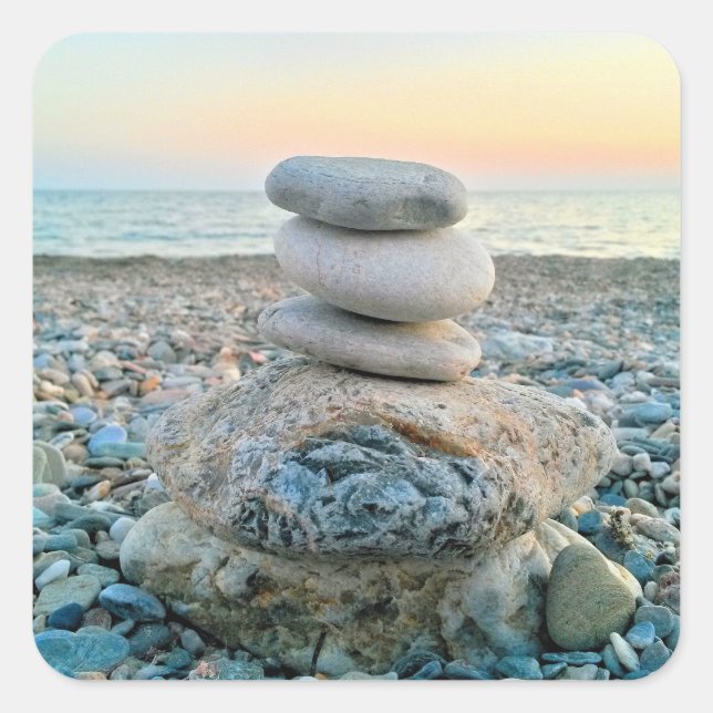 Zen Beach Stones Quadratischer Aufkleber (Vorderseite)