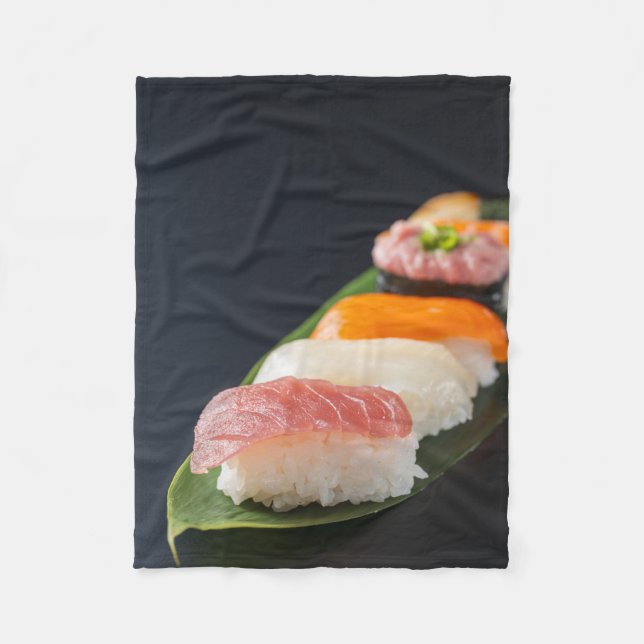 Zen Sushi Harmony – Fleece Blanket (Vorderseite)