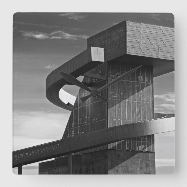 Zentrale Highschool, 2017 Quadratische Wanduhr (Vorderseite)