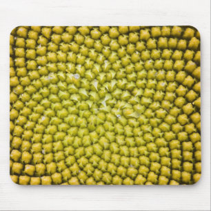Zentrum der riesigen Sonnenblume (Helianthus annuu Mousepad