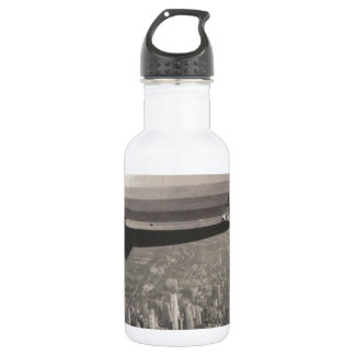 Zeppelin über New York City Trinkflasche