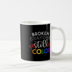 Zerbrochene Crayons immer noch Farbenbewusstsein f Kaffeetasse