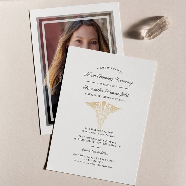 Zeremonie für den Abschluss eines modernen Kranken Einladung (Nurse Graduation Photo Pinning Ceremony Invitation)
