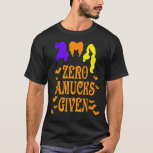 Zero Amucks, die das Bat für HexenHalloween gegebe T-Shirt