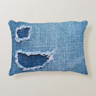 Zerrissene Denim-Stofftextur, blaue Farbtöne. Dekokissen