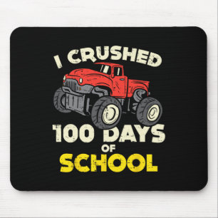 Zerschlagene 100 Tage Schulmonster Truck 100. Mousepad