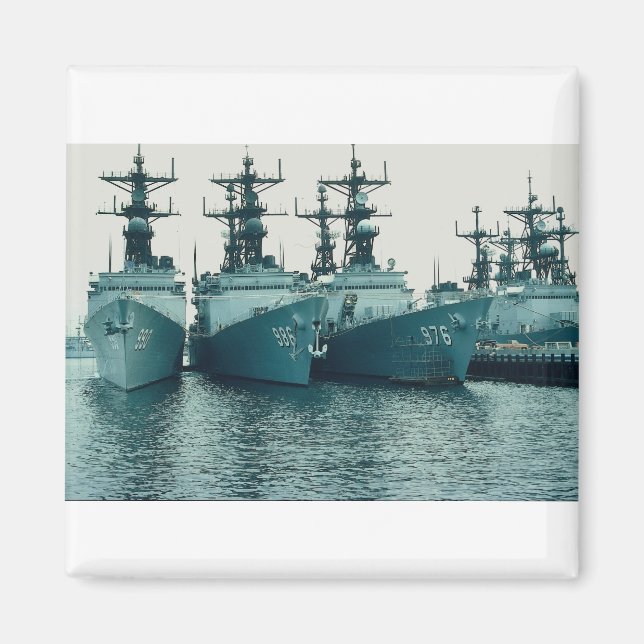 Zerstörer der Spruance-Klasse, NAV STA, San Diego, Magnet (Vorne)