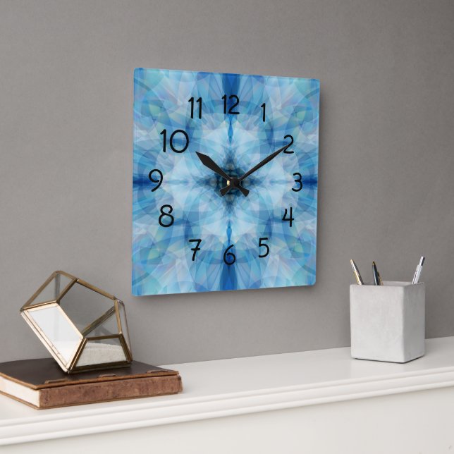 Zerstreute Blumenblätter Quadratische Wanduhr (Büro)