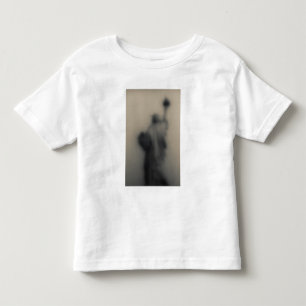 Zerstreutes Bild des Freiheitsstatuen Kleinkind T-shirt