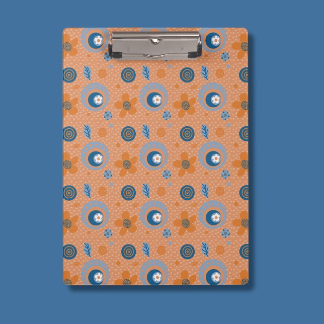 Zesty Summer Floral Pattern Klemmbrett (Von Creator hochgeladen)