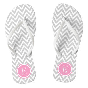 Zickzack Monogramm, grau und rosa Flip Flops