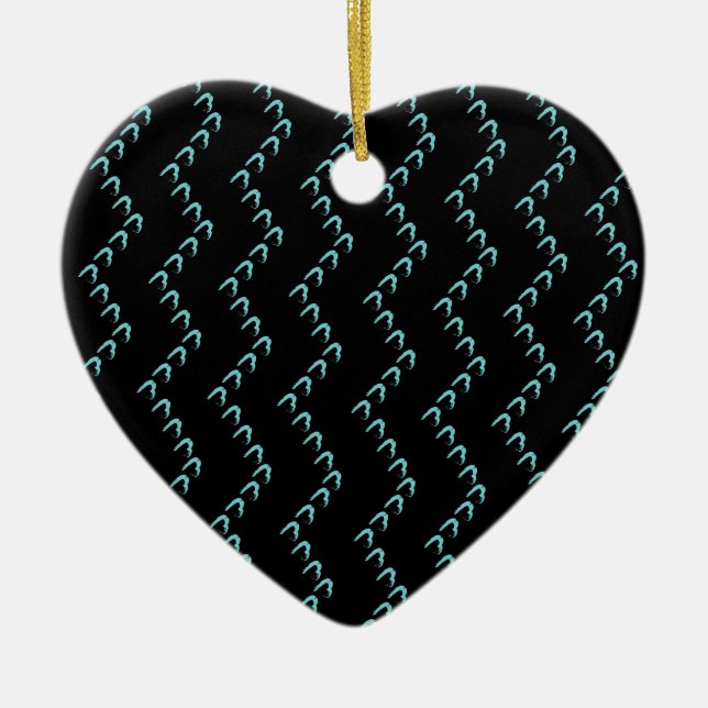 Zickzack Pastel Blue Hearts Nero Noctis Ornament (Vorne)