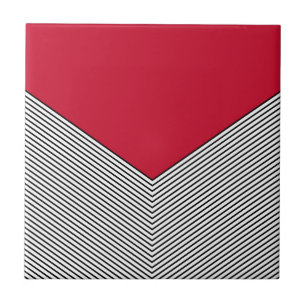 Zickzack Schwarzweiß-Design und rotes Dreieck Fliese