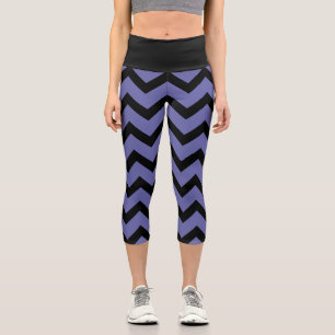 Zickzack violett-schwarzes Muster Capri Leggings