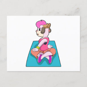 Ziege bei Yoga auf Yogamat Postkarte