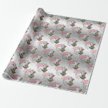 ZIEGE | Christmas wünscht Baby Goat Kisses LaManch Geschenkpapier<br><div class="desc">KENNEN SIE DIESES Weihnachtsgeschenk Wrapping Paper- Adorable Portrait-Gemälde eines LaMancha-Doeling mit Weihnachtsgrün, Heiligenbäumen und Beeren, einem roten Bogen und Misteloe - mit verziertem Kalligrafiettext, der lautet: Weihnachtswünsche und Kinderziege auf abnehmbarem silberem Hintergrund - entfernen Sie Hintergrund, um Weiß zu zeigen oder einen beliebigen Farbhintergrund zu wählen aus dem individuell gestaltbaren...</div>