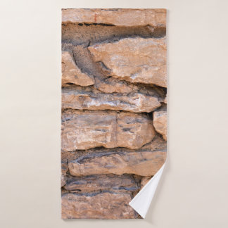 Ziegelmauer. Hintergrund aus Ziegelsteinen. B Badehandtuch