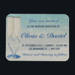Ziel Strand elegante Hochzeitseinladung Magnet<br><div class="desc">Ziel Strand,  tropische elegante Hochzeitseinladung Magnet. Ein Foto an der Küste und zwei Gläser für Hochzeit und Champagner mit Herzform. Ideal für Hochzeiten am Strand. Sie können Text oder Hintergrund ändern.</div>