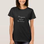 Zieltypografie für Honeymoon T-Shirt<br><div class="desc">Für Ihre Flitterwochen als frisch!   Mit dem Text: Flitterwochen. Vorlage für Ihr Ziel und einen Namen,  der mit einem handgearbeiteten Stilskript geschrieben wurde,  schwarze Farbe.  Für die Braut und den Bräutigam.</div>