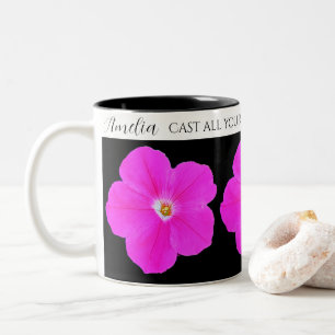 Ziemlich heißes rosa und schwarzes florales Bibelv Zweifarbige Tasse