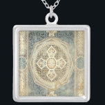 Zierband mit Verziert geometrischer Gestaltung Versilberte Kette<br><div class="desc">Dieses verzierte geometrische Design ist zwar nicht so stark wie das der Pythagoras beteiligt,  aber dennoch faszinierend für diesen Zierteppich. Das Motiv hat das Gefühl der Antike,  und kann ein großes Geschenk für alle,  die den Anblick der verzierten Fliesen Arbeit schätzen.</div>