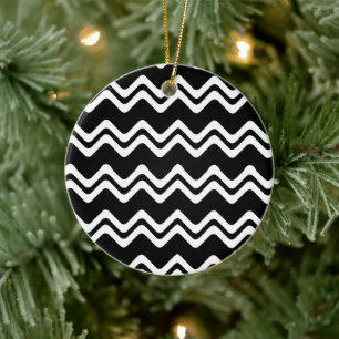 Zig Zag Muster mit zwei farbigen Linien Keramik Ornament