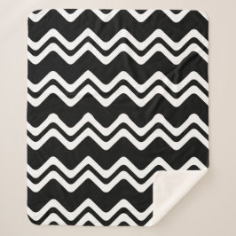 Zig Zag Muster mit zwei farbigen Linien Sherpadecke