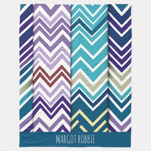 Zig Zagging pastellfarben Vertikal Grünes Retromus Fleecedecke (Vorderseite)