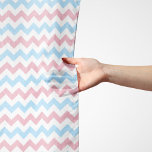 Zigzag Pattern, Chevron Pattern, Blue, Pink Schal<br><div class="desc">Elegant,  stylish and sophisticated zigzag (Chevron) pattern in blue,  pink and white color. Modern and trendy gift,  perfekt for the zigzag lover in your life.</div>
