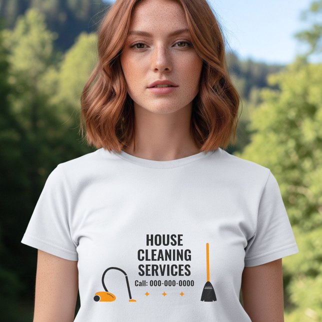 Zimmer & Vakuum - Hausreinigung Tri-Blend Shirt (Broom & Vacuum - House Cleaning Services Tri-Blend Shirt)