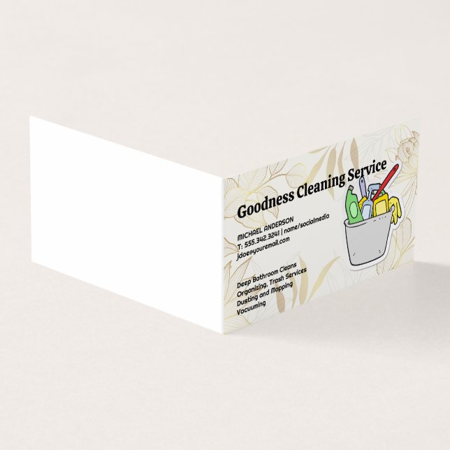 Zimmerreinigungswerkzeuge im Eimer (Vorderseite)