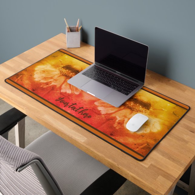 Zinnia Daisy Blume in Sepia Vintag Personalisiert Schreibtischunterlage (Büro 2)