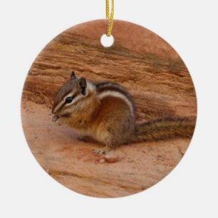 Zion Chipmunk auf Red Rocks Keramik Ornament