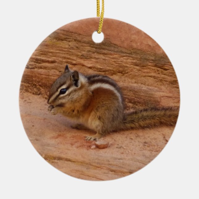 Zion Chipmunk auf Red Rocks Keramik Ornament (Vorne)