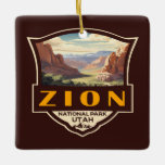 Zion National Park Illustration Retro Abzeichen Keramikornament<br><div class="desc">Zion Vektorgrafik Design. Der Park ist ein Naturschutzgebiet im Südwesten Utah,  das sich durch die steilen roten Felsen des Zion Canyon auszeichnet.</div>