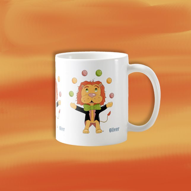 Zirkus Jongleur Löwe Kindertasse mit Namen Kaffeetasse (Fun personalized mug for (12oz) kids with a juggler lion .)