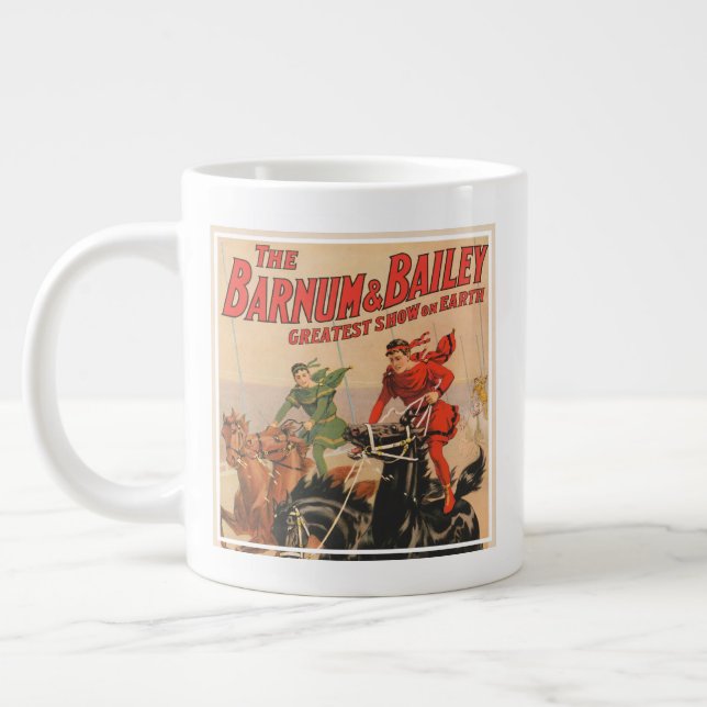 Zirkus-Rennen mit Männern, die zwei Pferde umherzi Jumbo-Tasse (Links)