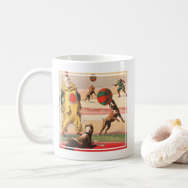 Zirkusposter mit Clowns mit Darstellenden Hunden Kaffeetasse (Mit Donut)