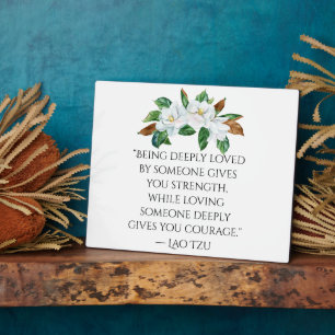 Zitat zu hübschen Magnolien und tiefen Lieben Fotoplatte