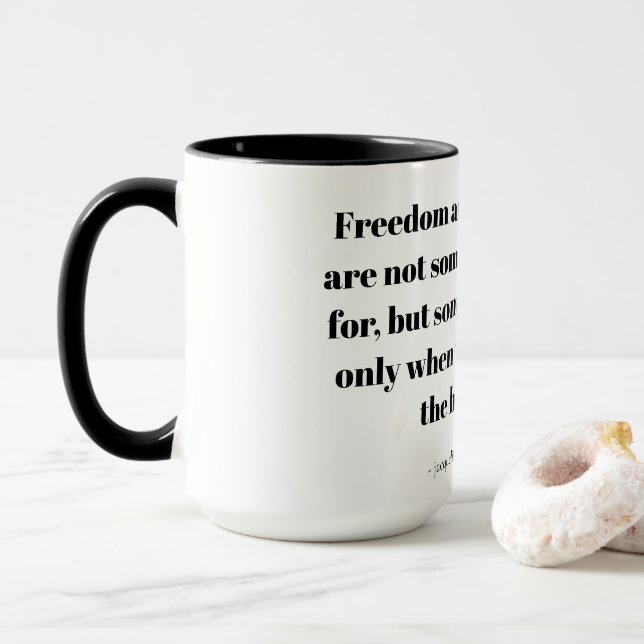 Zitate über inneren Frieden Tasse (Mit Donut)