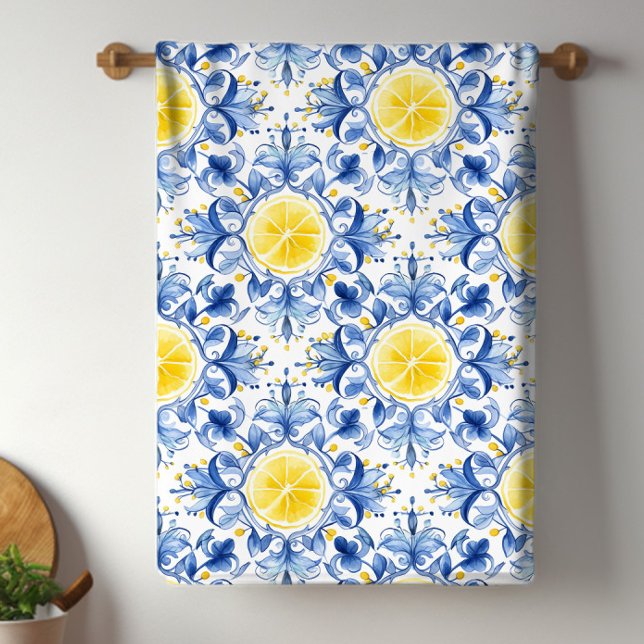 Zitronen-Mittelmeer-Fliese Geschirrtuch (Blue and yellow Mediterranean tile with lemon kitchen towels will brighten any kitchen.)