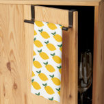 Zitronenmuster Niedlich Citrus Sommergelbe Früchte Geschirrtuch<br><div class="desc">Perfektes niedliches Küchenhandtuch mit Zitronenmuster. Macht ein großartiges Geschenk. Karo in meinem Shop für alternative Designs und Farben. VIELEN DANK FÜR DIE UNTERSTÜTZUNG UNABHÄNGIGER KÜNSTLER! Alle Kunstwerke und Designs werden von mir erstellt. Ich Liebe, zeichnen und zu malen! Danke, dass Sie mit mir einkaufen und meine Kreativität unterstützen! :) Karo...</div>