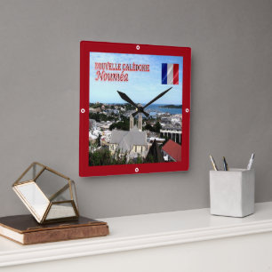 zNC004 NOUMEA, NEUKALEDONIEN, Ozeanien, Quadratische Wanduhr