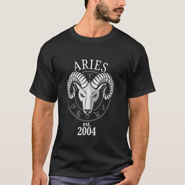 Zodiac Aries Ram Geboren 2004 T-Shirt (Vorderseite)